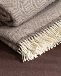 Plaid Denver Beige MoST, tissage à chevrons et franges écrues