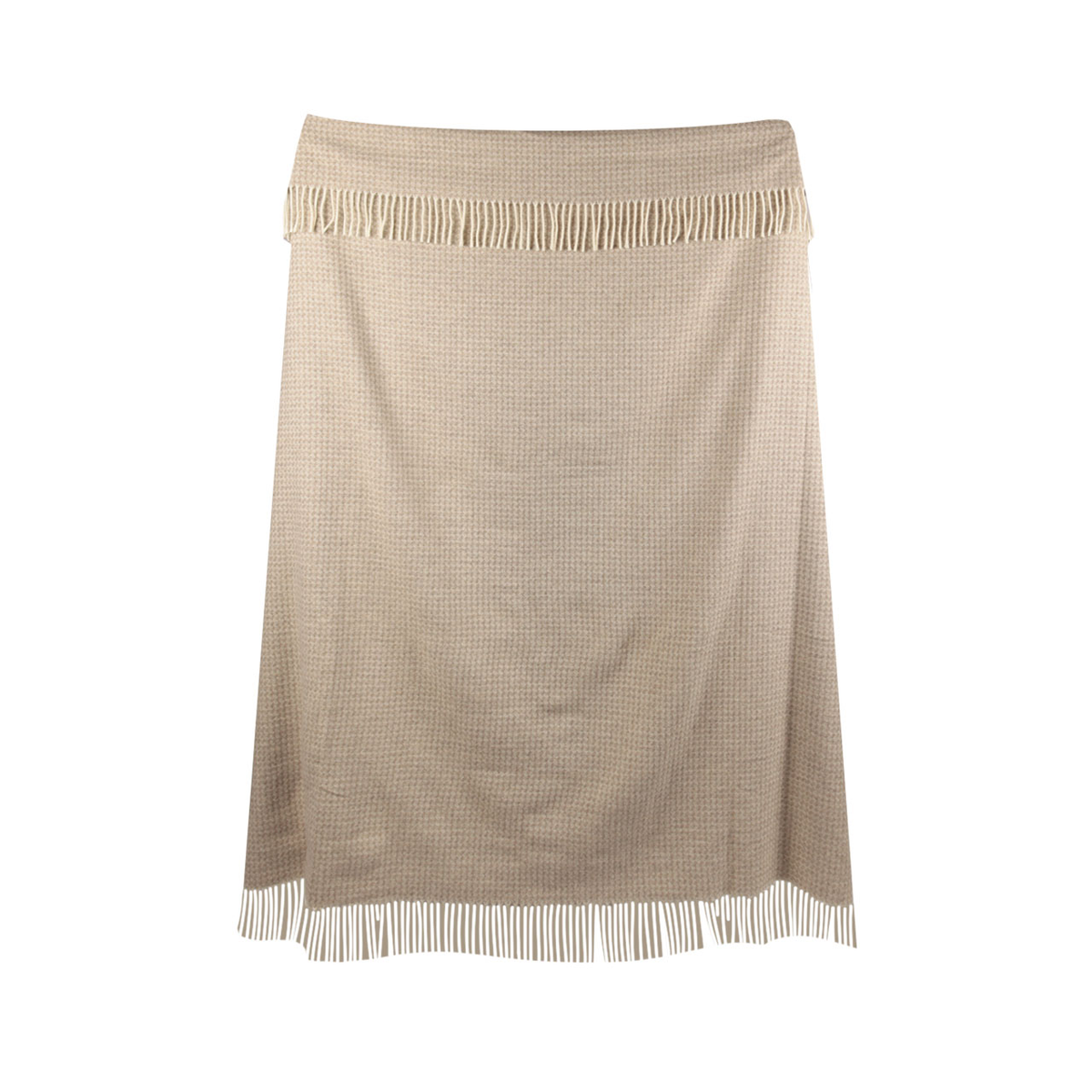 Vue d’ensemble du plaid Kentii déplié, avec son motif beige et ses bordures à franges